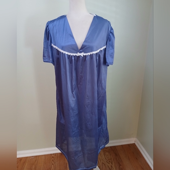 Paulette Vintage Plus Size Nightgown - Picture 1 of 8